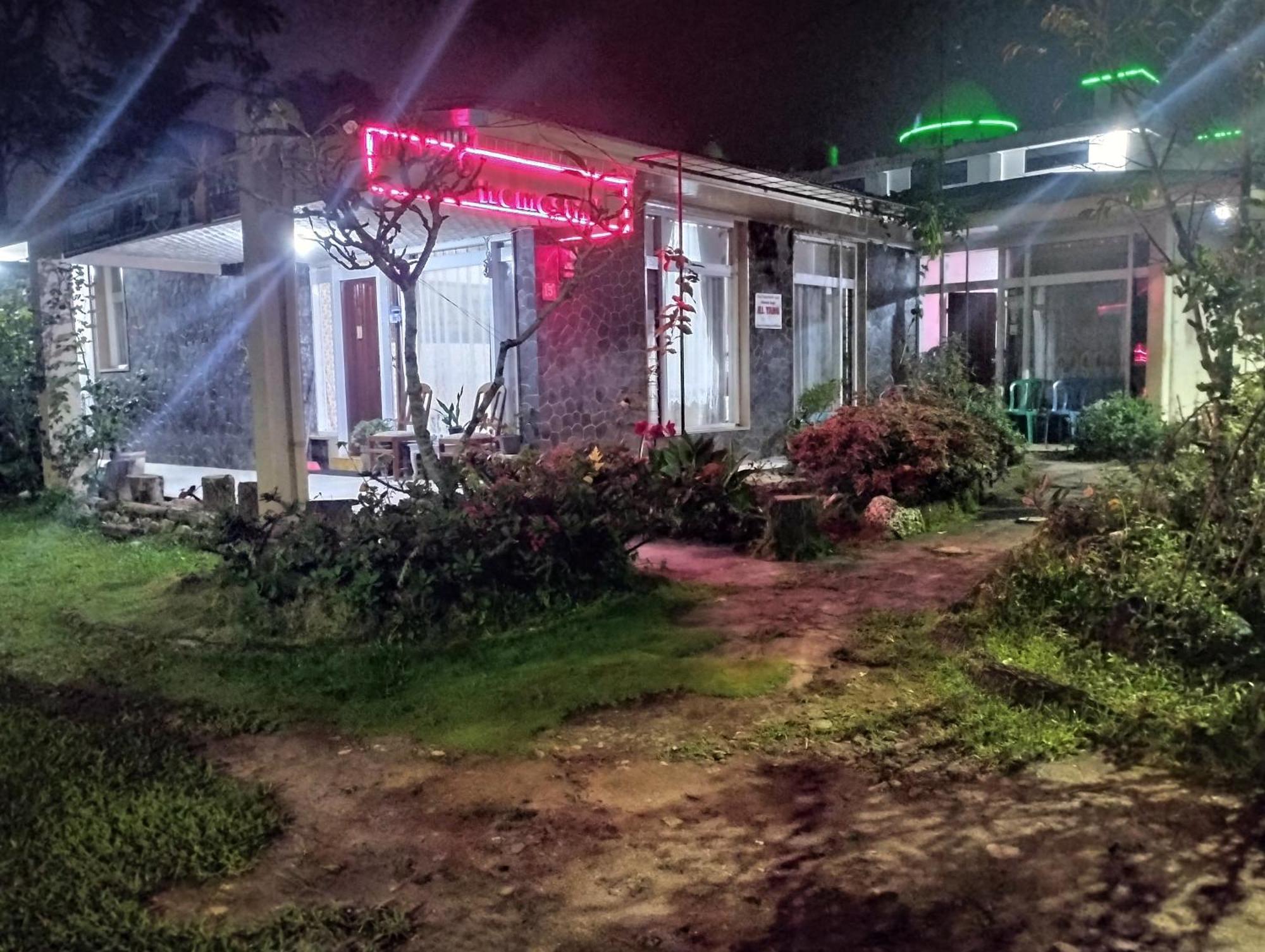 Mando Homestay III Bukittinggi Eksteriør billede